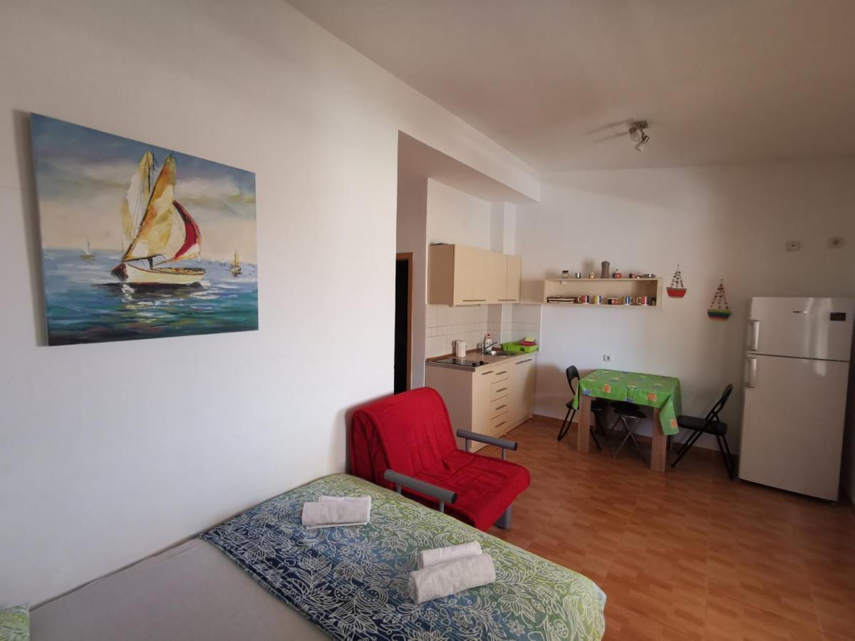 Apartments Montenegrina Ulcinj Bagian luar foto
